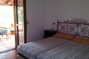 sardinie - vakantie appartementen la pineta aan zee in zuid sardinie (2).jpg