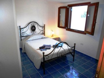 sardinie-vakantie-appartement-cala-gonone (8).jpg
