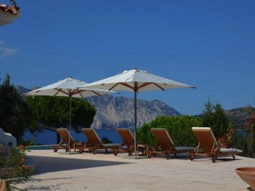16-persoons-vakantiehuis-sardinie (1).jpg