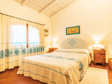 luxe-vakantiehuis-met-zwembad-in-noord-sardinie (20).png
