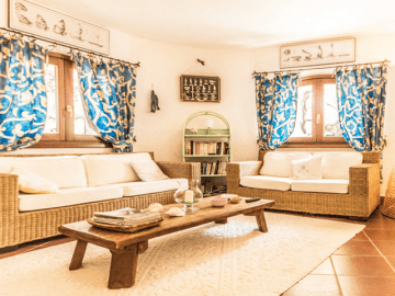 luxe-vakantiehuis-met-zwembad-in-noord-sardinie (27).png