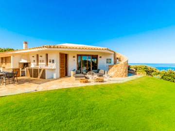 villa-chiara-portobello-di-gallura-sardinia.png