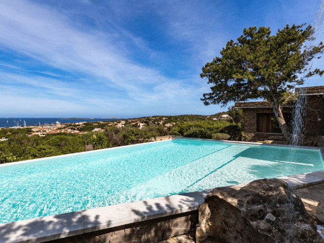 vakantiehuis sardinie - villa smeralda met zwembad (16).png