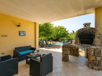 vakantiehuis-met-zwembad-alghero (12).png