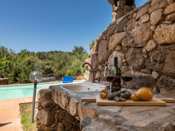 vakantiehuis-met-zwembad-alghero (6).png