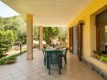 vakantiehuis-met-zwembad-alghero (10).png