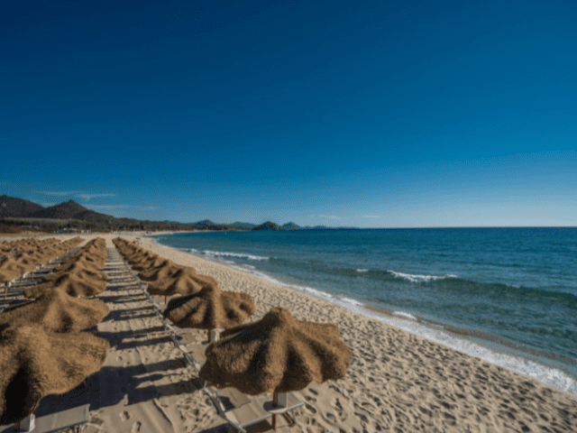 strandvakantie sardinie - cala sinzias resort (2).png