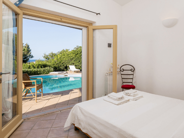 vakantiehuis met zwembad - costa paradiso - sardinie - sardinia4all (40).png