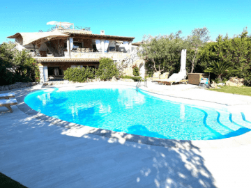 Villa Orchidea - Luxe vakantievilla Sardinie - Sardinia4all (3).png
