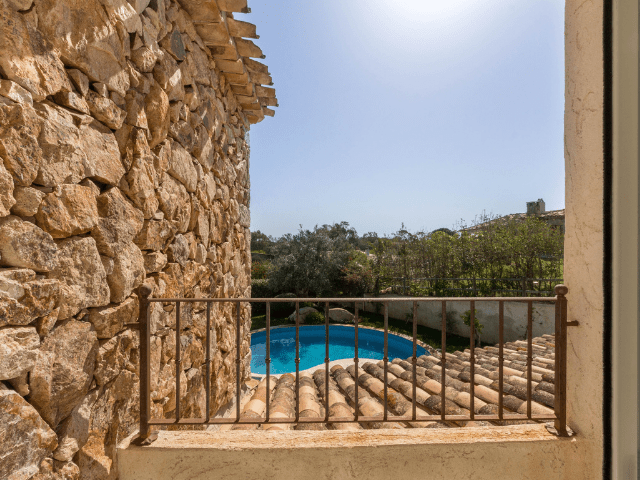 villa met zwembad aan de costa rei - sardinie (9).png
