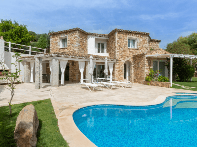 villa met zwembad aan de costa rei - sardinie (1).png