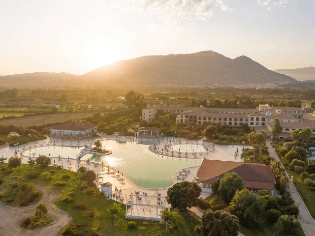 club hotel marina beach in orosei, sardinie - sardinia4all (3).png