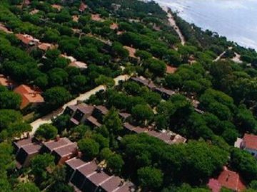 Luchtfoto van de vakantiehuizen in Cala Verde - Sardinie