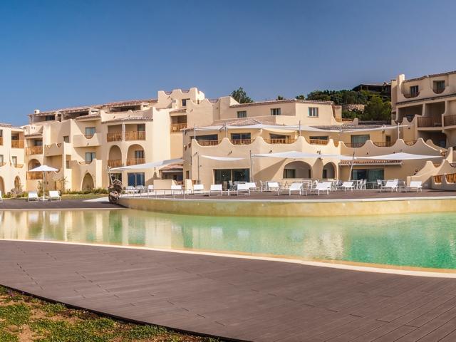 Cala Cuncheddi - Hotel aan het strand in Sardinie