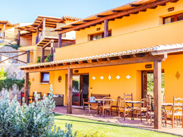 Borgo Arborea Charming Retr (2).png